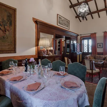 Gorgeous In Ρώμη